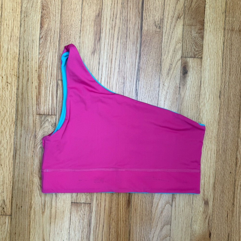 Fabletics Workout Set - Picture 4 of 5